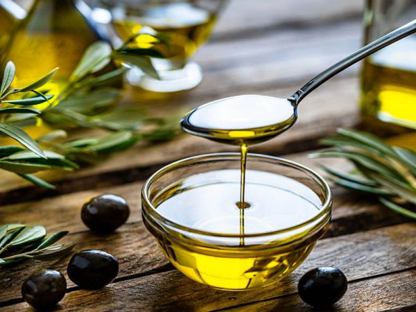 The benefits of adding a drizzle of olive oil to your diet