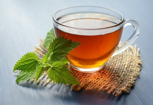Peppermint tea: A natural remedy for sore throat & constipation