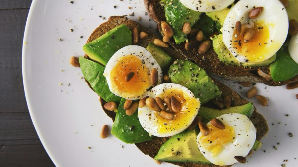 Five Simple Diet Hacks to Beat Fatigue